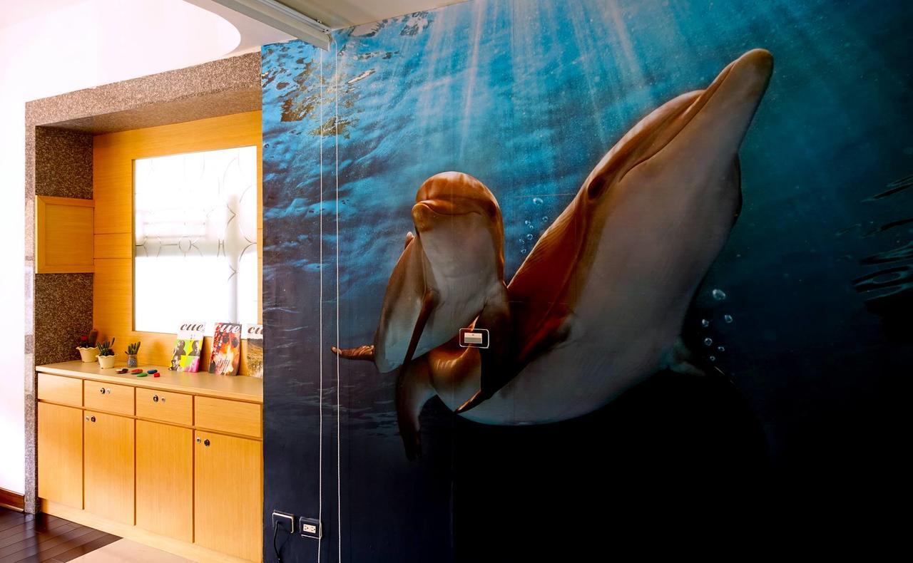 Dolphin Castle Bed and Breakfast Donggang Exteriör bild